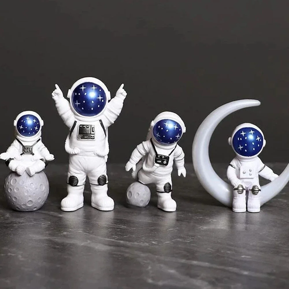4 pcs Astronaut Figure Statue  - Newton Cradle Large 리뷰 및 가격